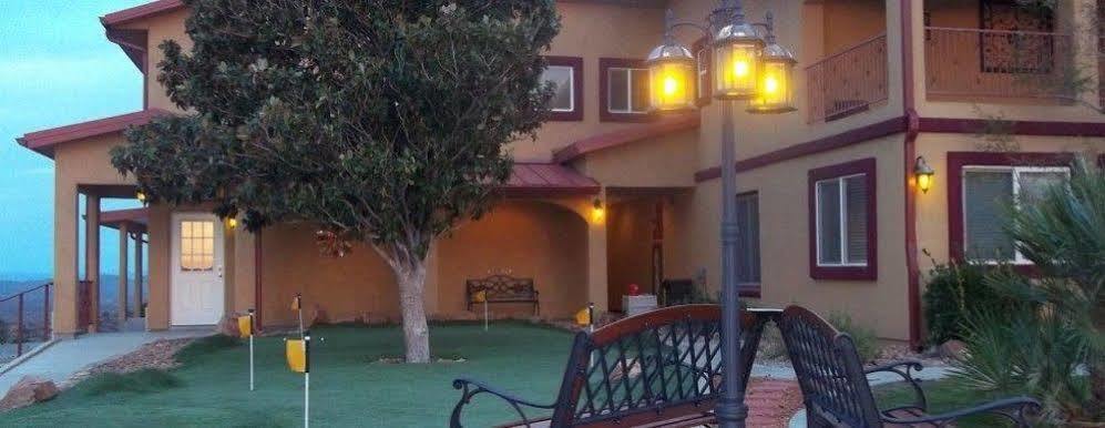 Dream Manor Inn Глоуб Екстериор снимка